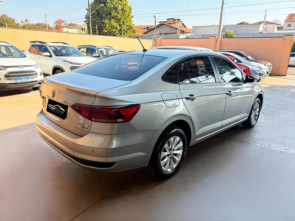 VOLKSWAGEN VIRTUS
