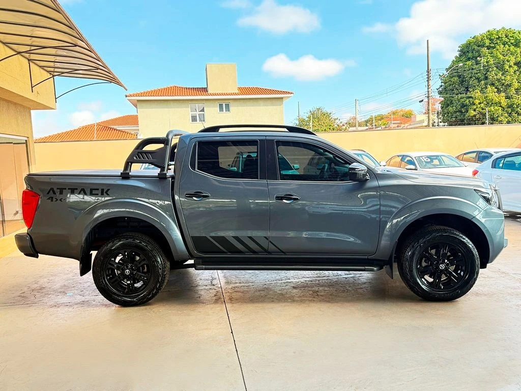 NISSAN FRONTIER