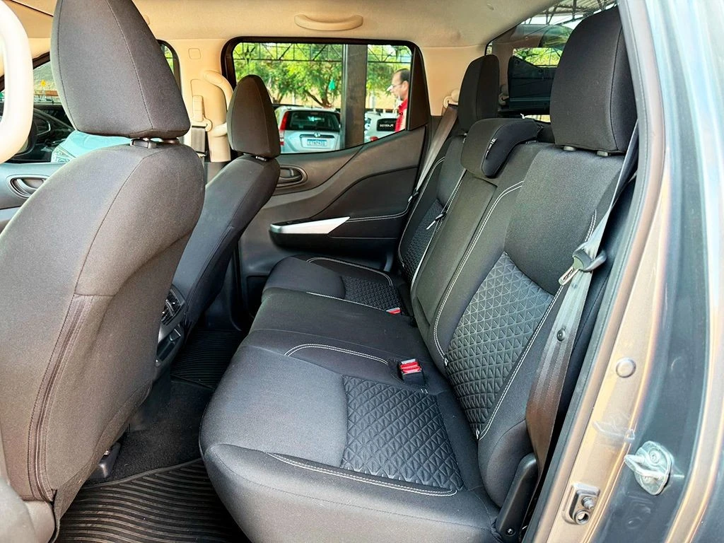 NISSAN FRONTIER