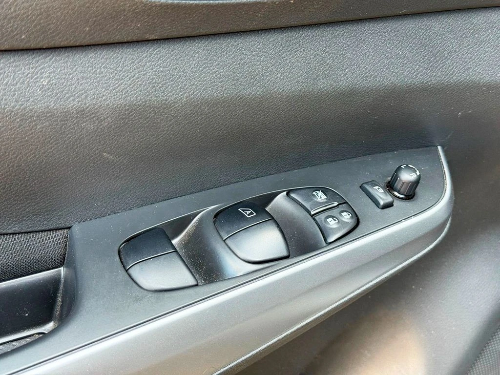 NISSAN FRONTIER