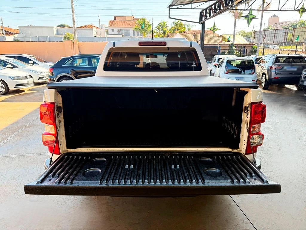 CHEVROLET S10