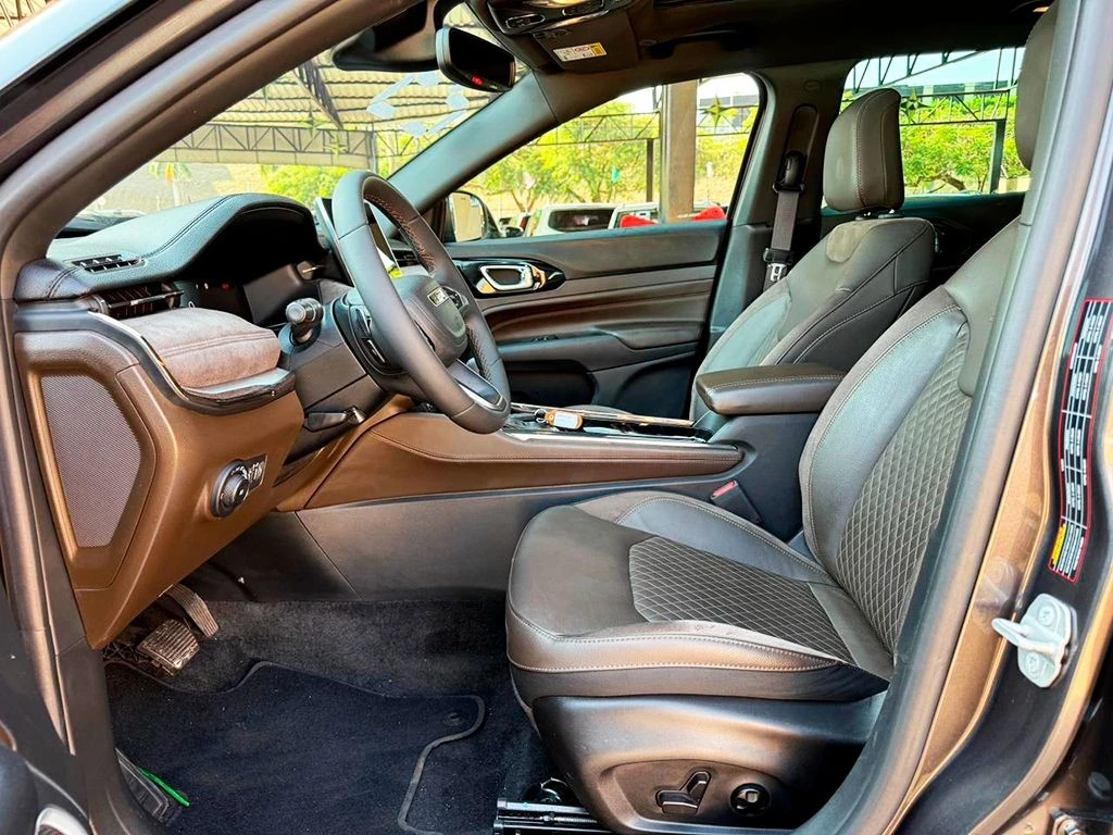 JEEP COMMANDER