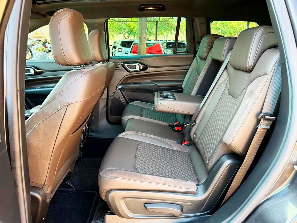 JEEP COMMANDER