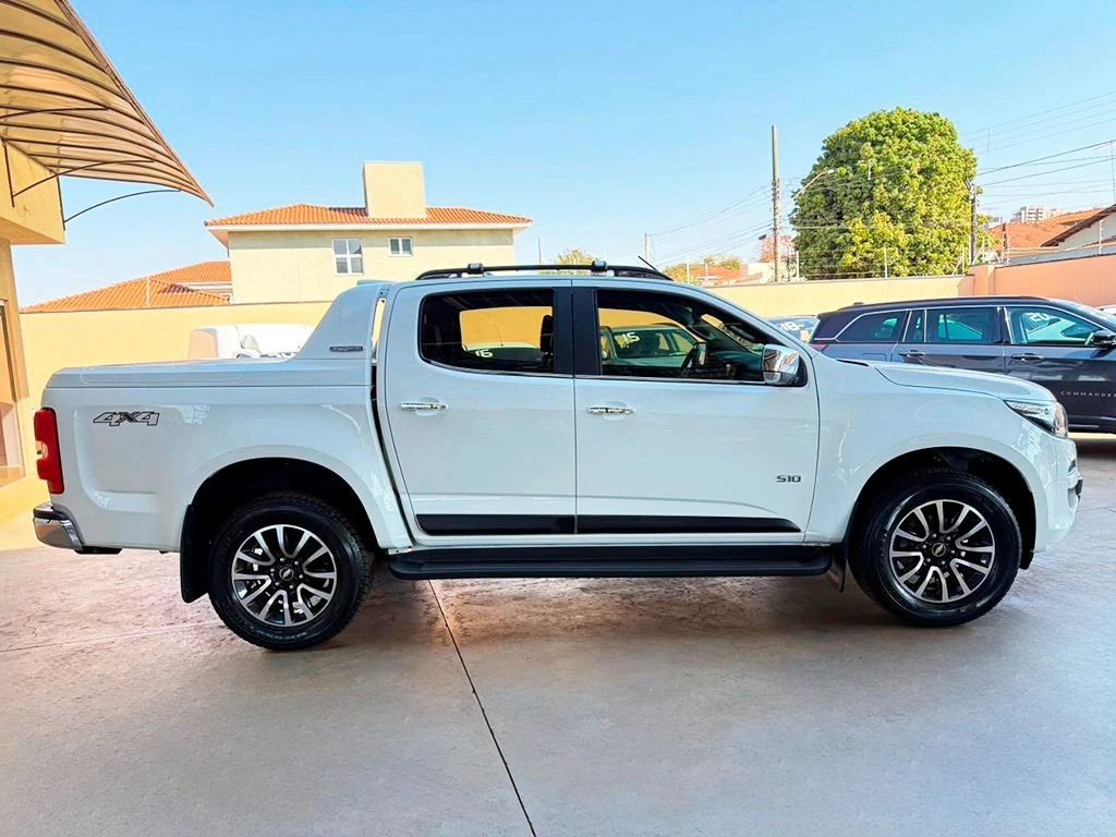 CHEVROLET S10