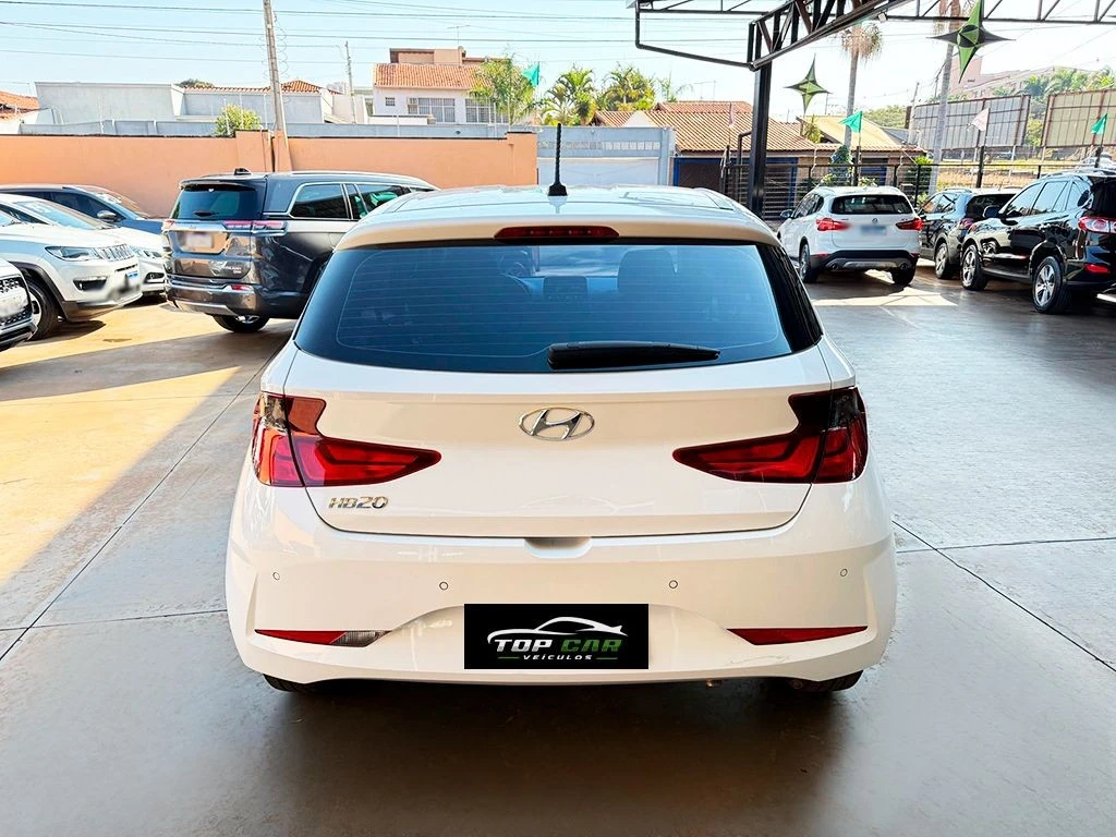 HYUNDAI HB20