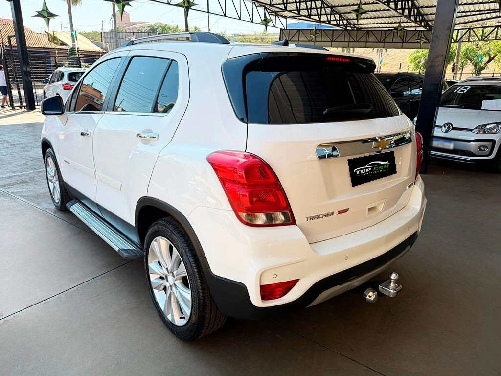 CHEVROLET TRACKER