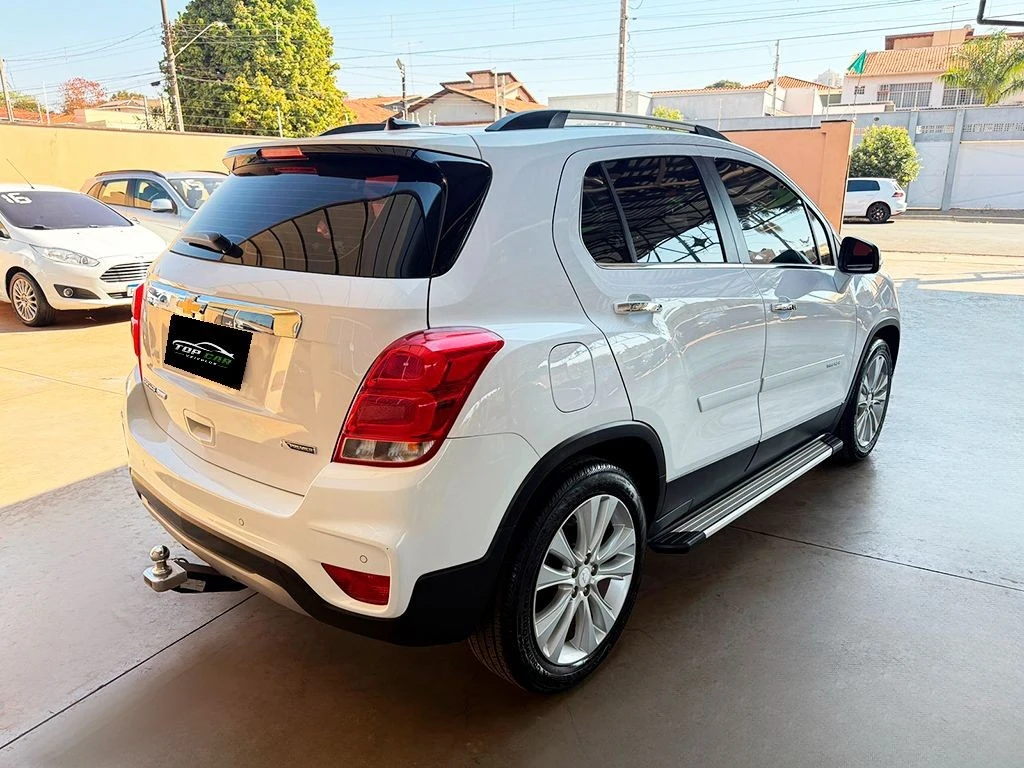 CHEVROLET TRACKER