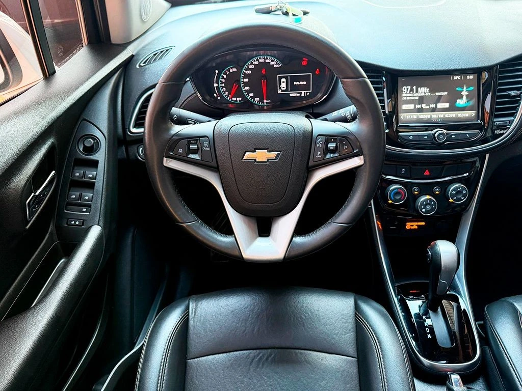 CHEVROLET TRACKER