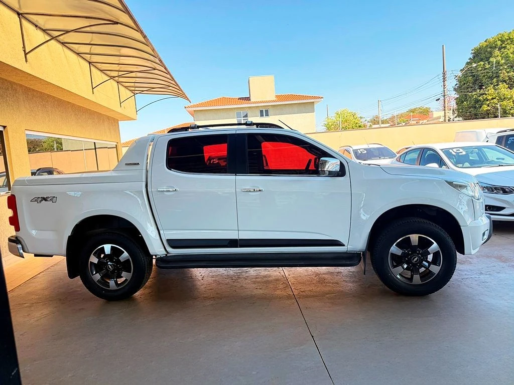 CHEVROLET S10