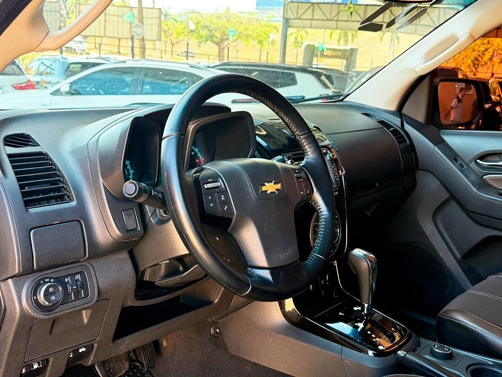 CHEVROLET S10