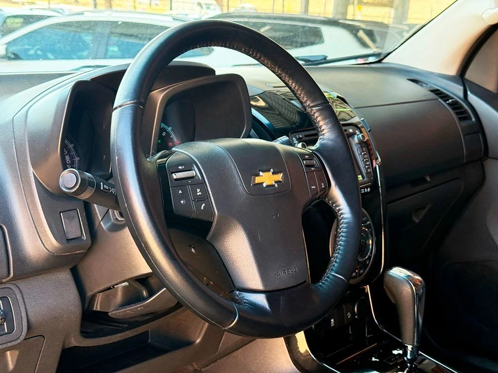 CHEVROLET S10