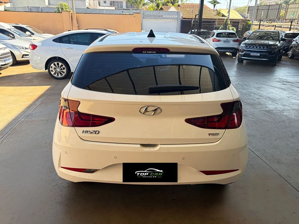 HYUNDAI HB20