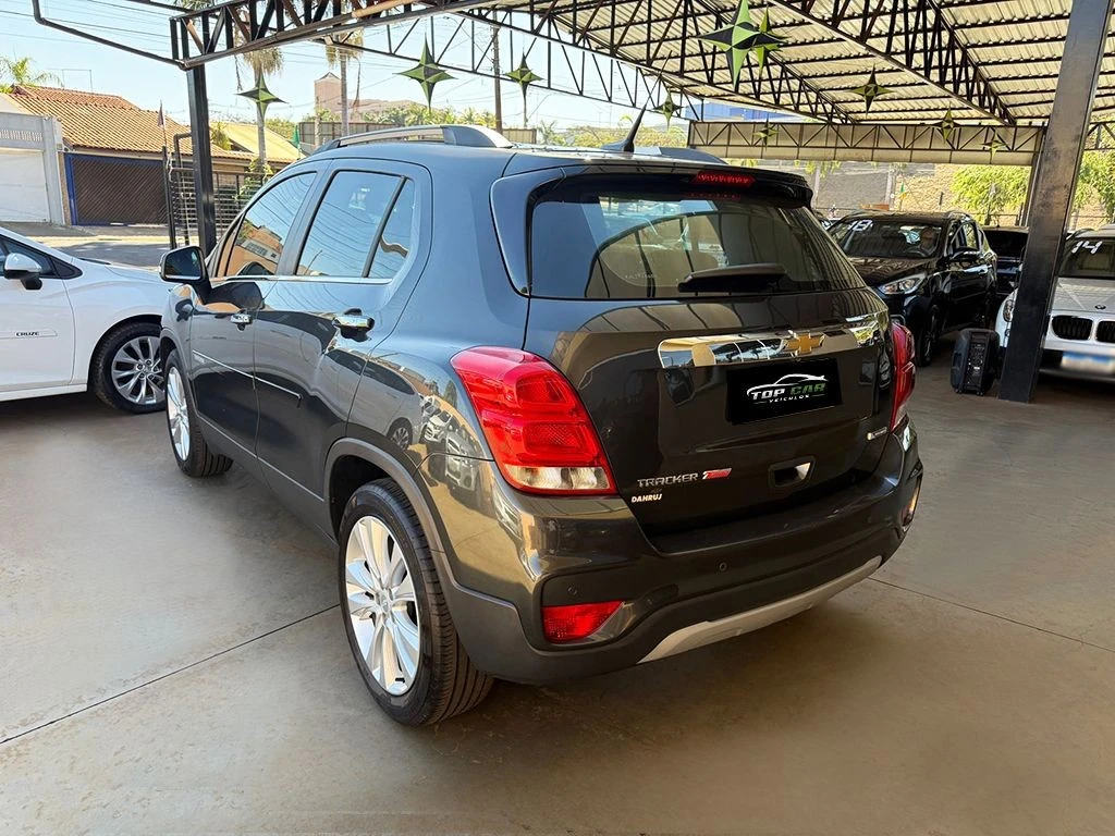 CHEVROLET TRACKER