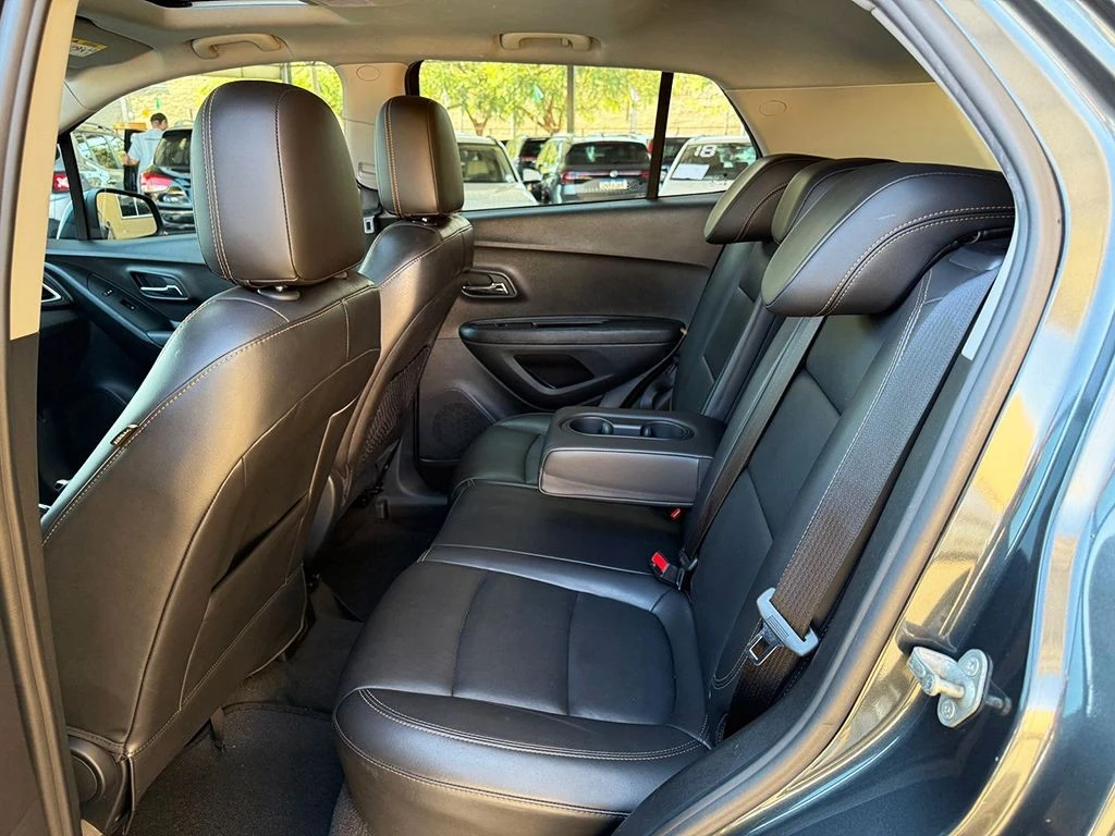 CHEVROLET TRACKER