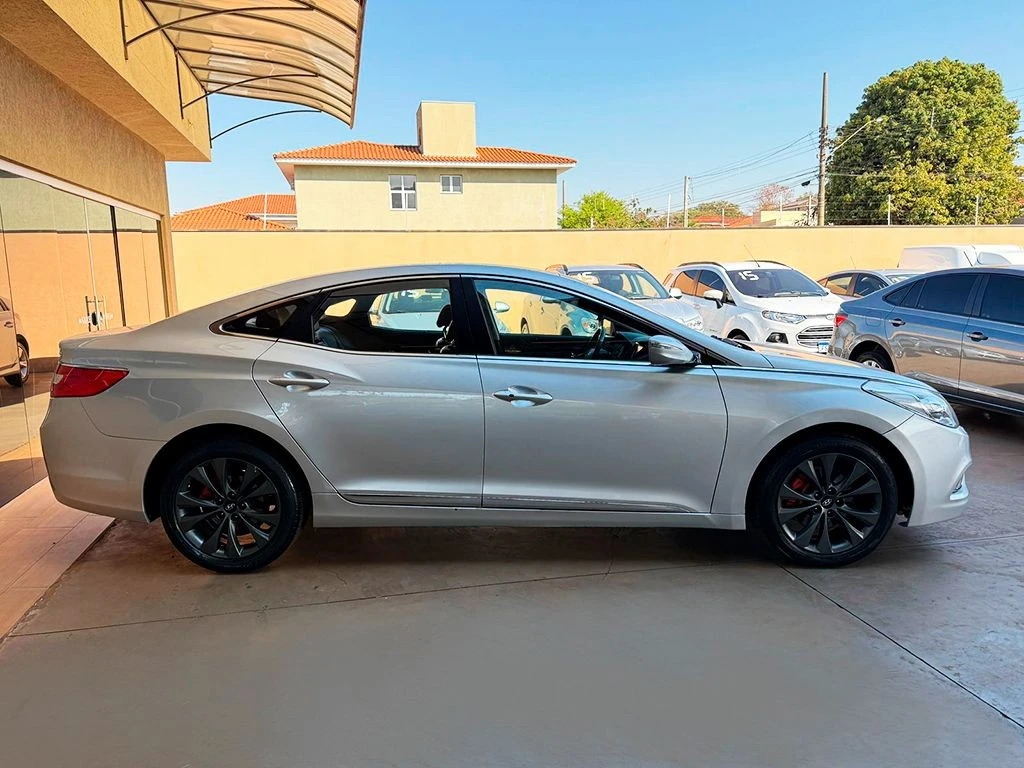 HYUNDAI AZERA