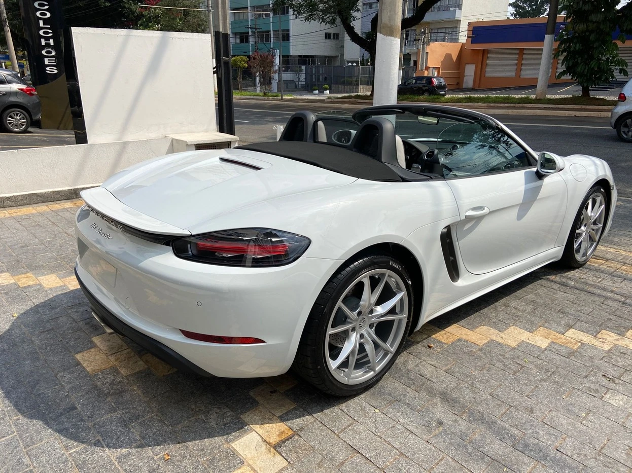 PORSCHE 718