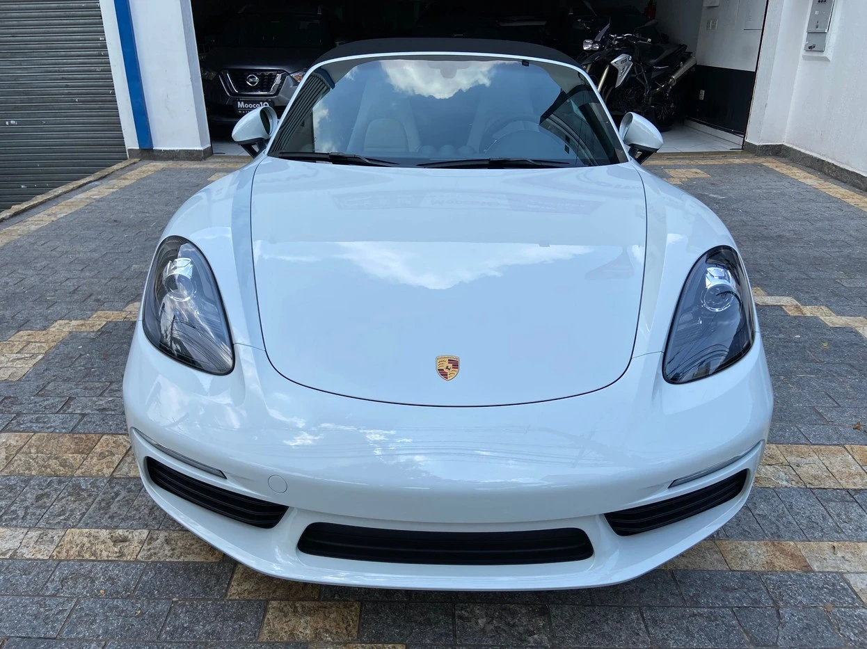 PORSCHE 718