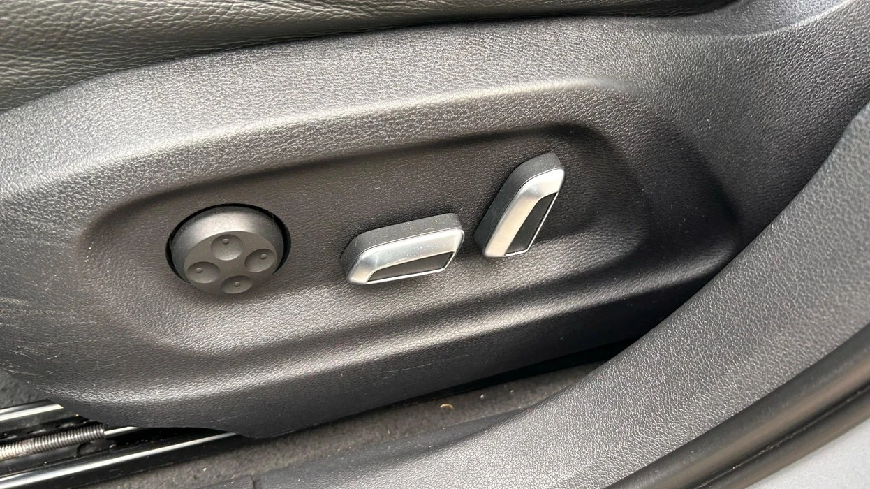 Q3 1.4 TFSI AMBIENTE