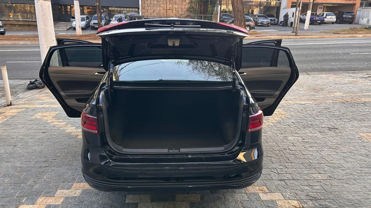 VOLKSWAGEN VIRTUS