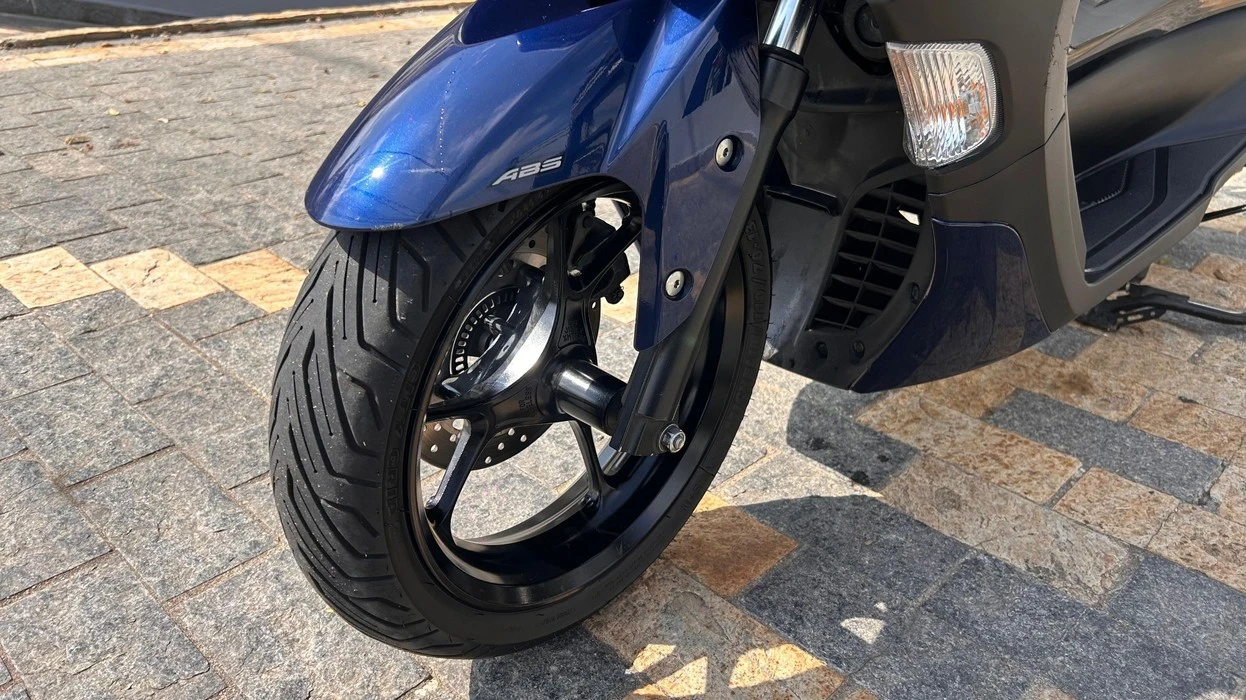 YAMAHA NMAX CONNECTED 160 ABS