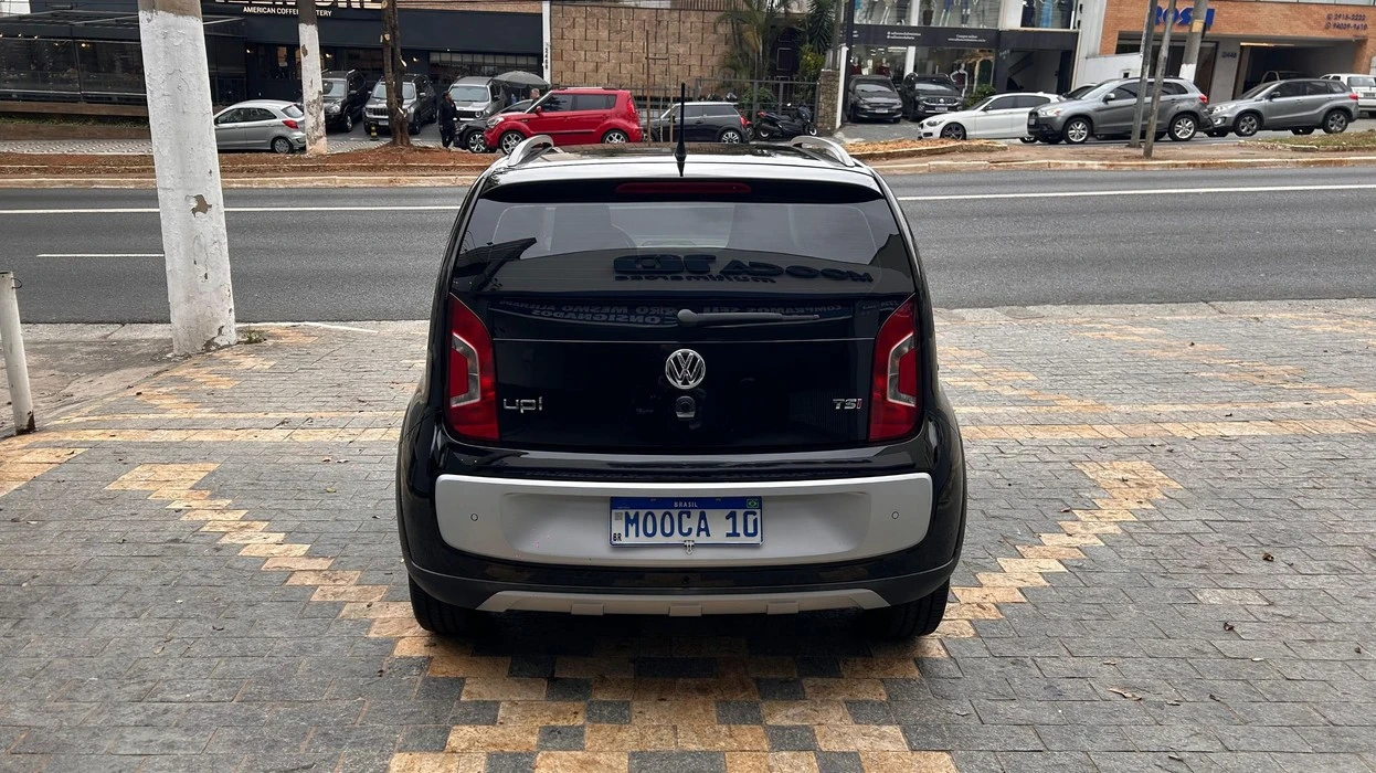 VOLKSWAGEN CROSS UP