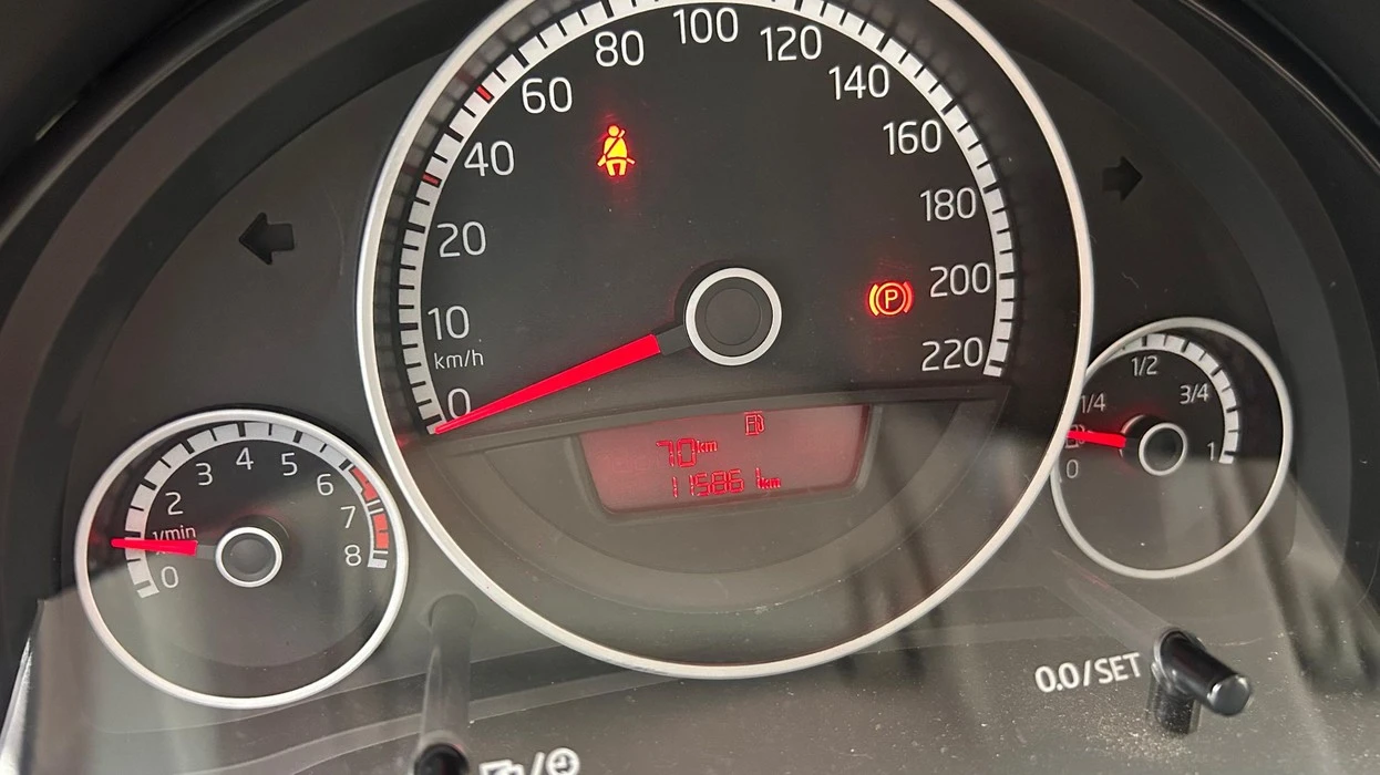 VOLKSWAGEN CROSS UP