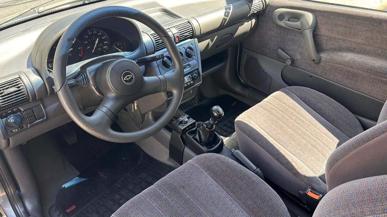 CHEVROLET CORSA