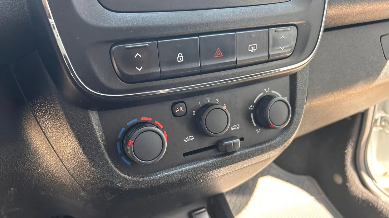 RENAULT KWID