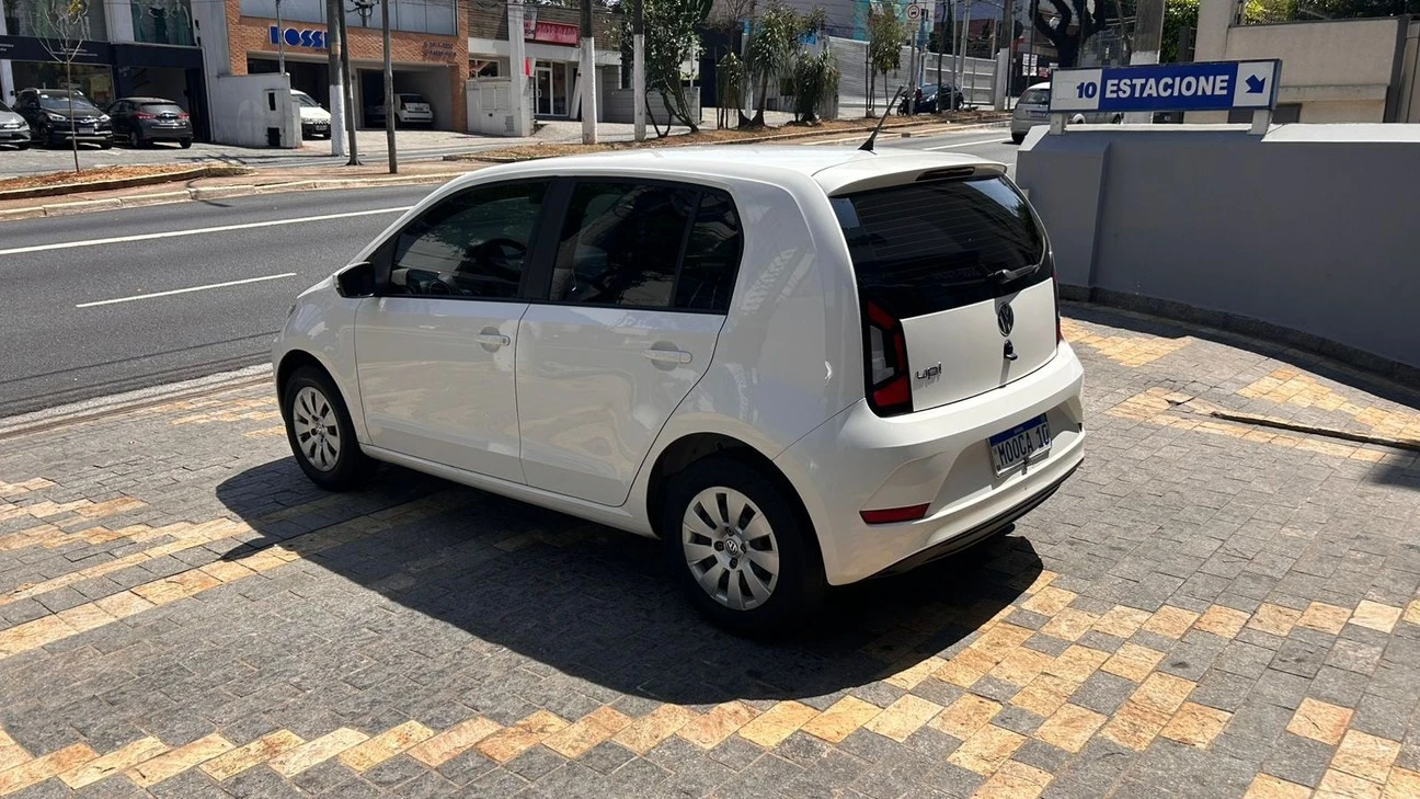 VOLKSWAGEN UP