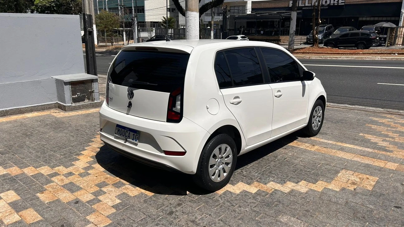 VOLKSWAGEN UP