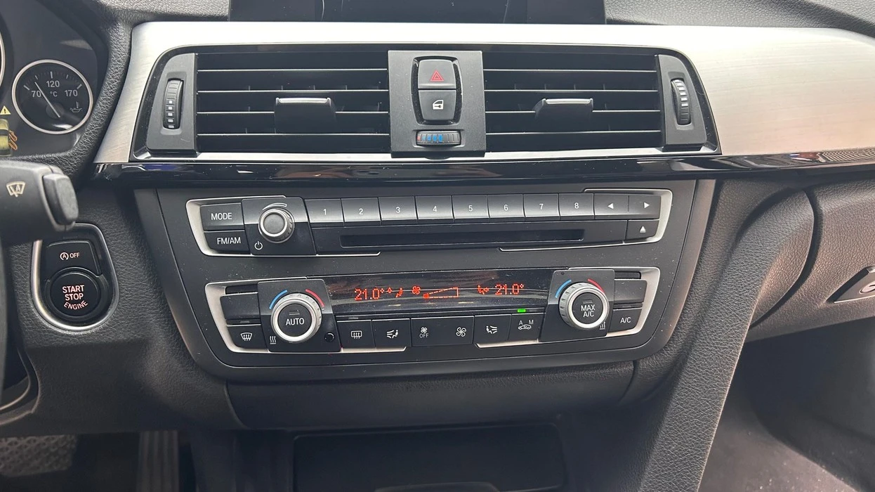 BMW 320I