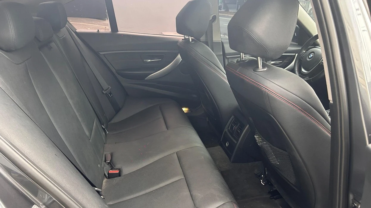 BMW 320I