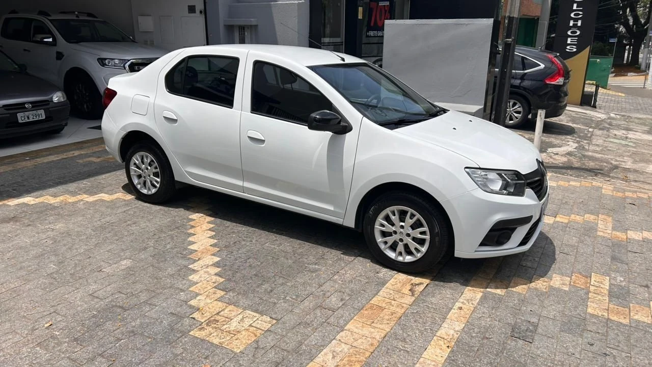 RENAULT LOGAN