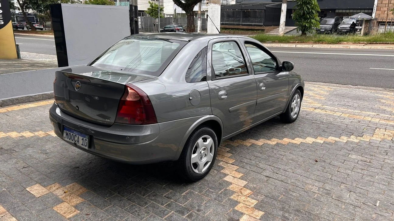 CHEVROLET CORSA