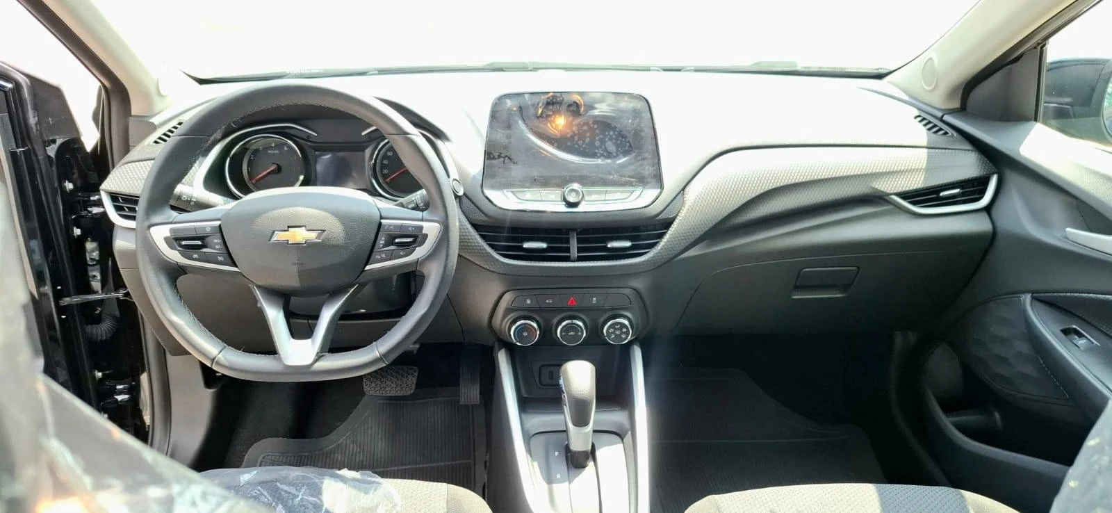 ONIX 1.0 TURBO PLUS LTZ