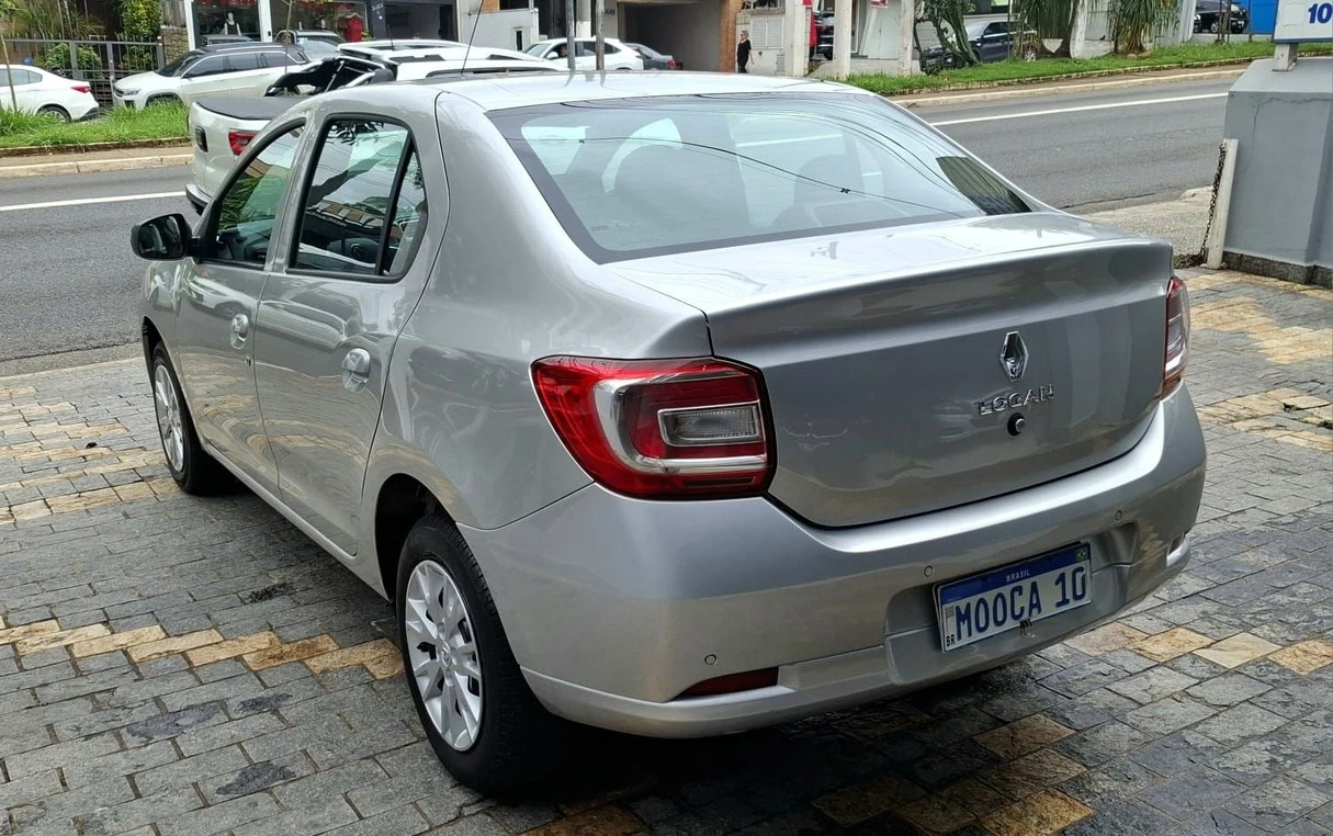 RENAULT LOGAN