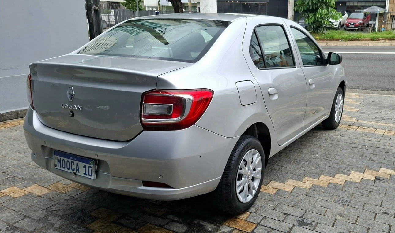 RENAULT LOGAN