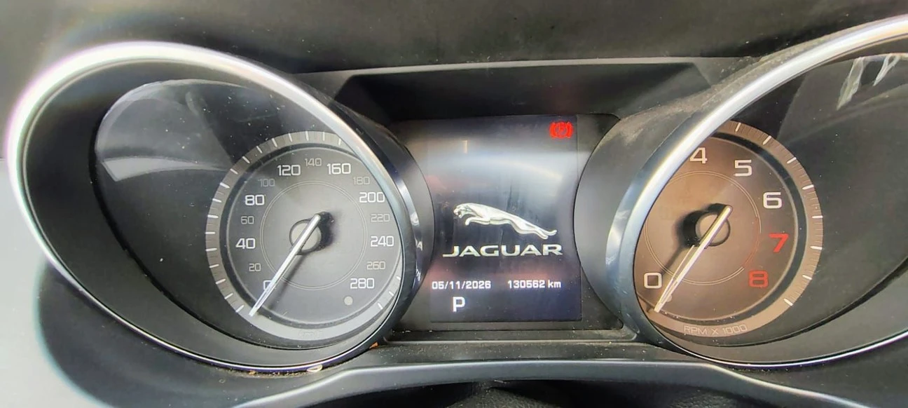 JAGUAR XE