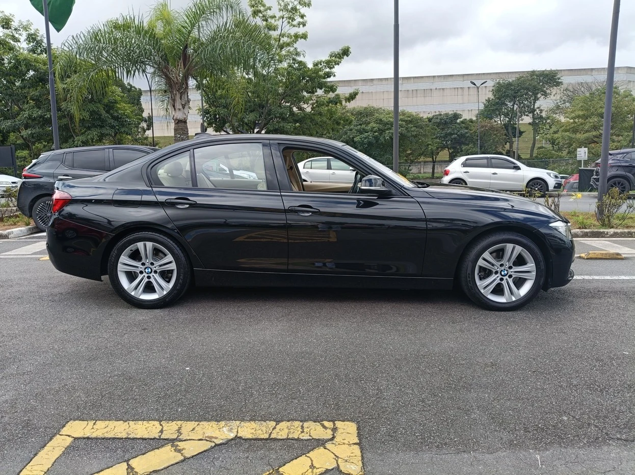 BMW 320I