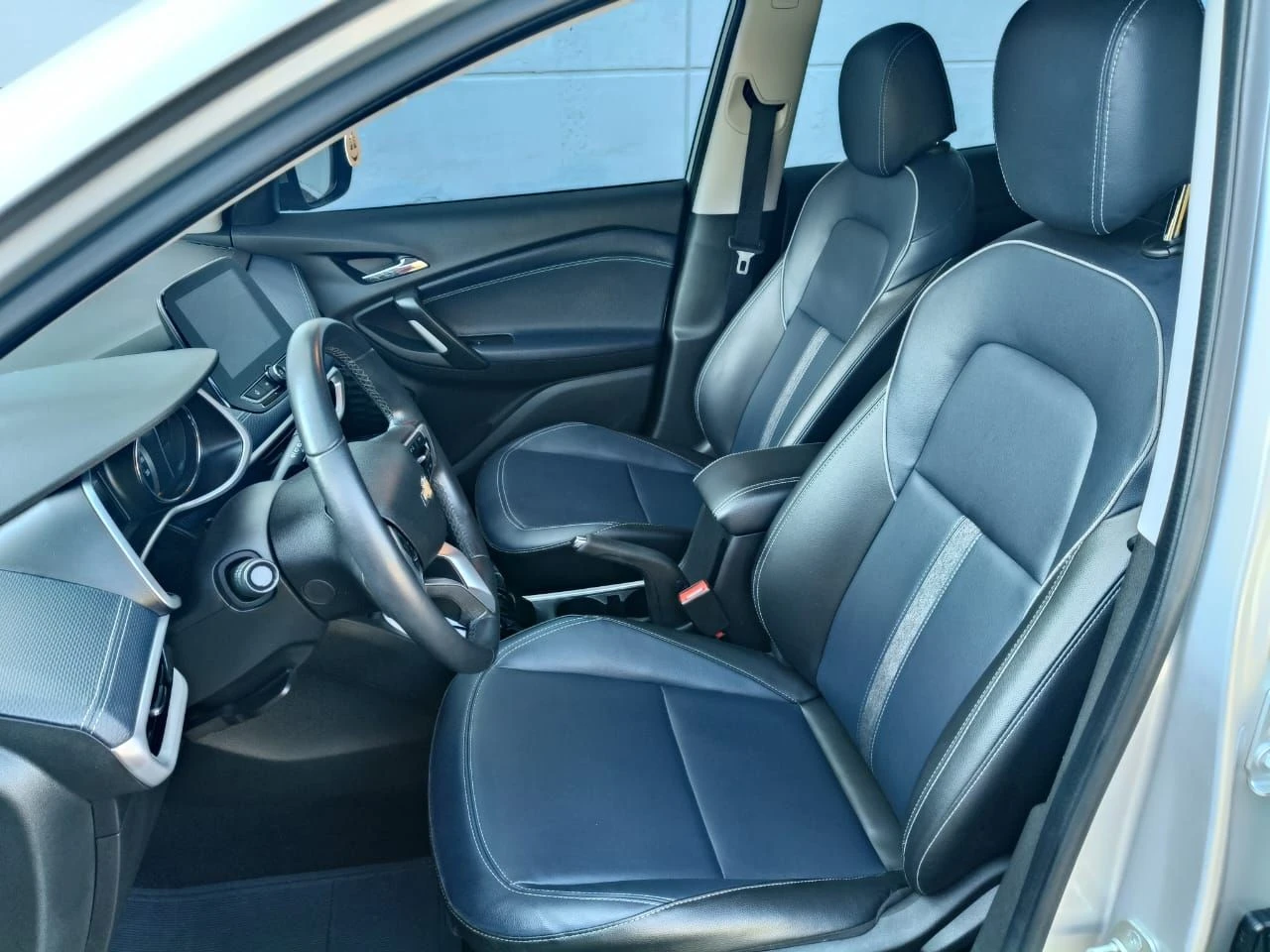 CHEVROLET TRACKER