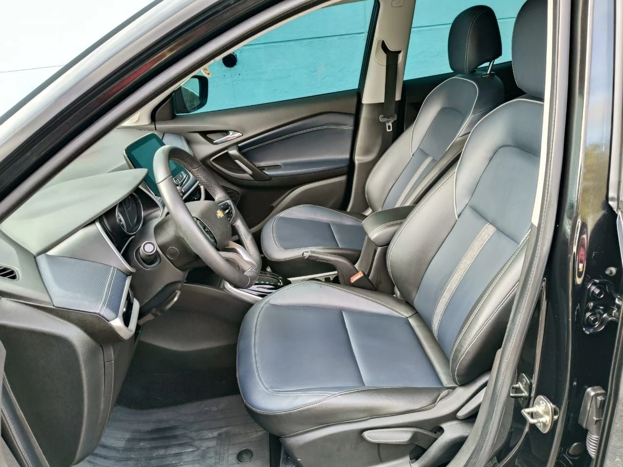 CHEVROLET TRACKER