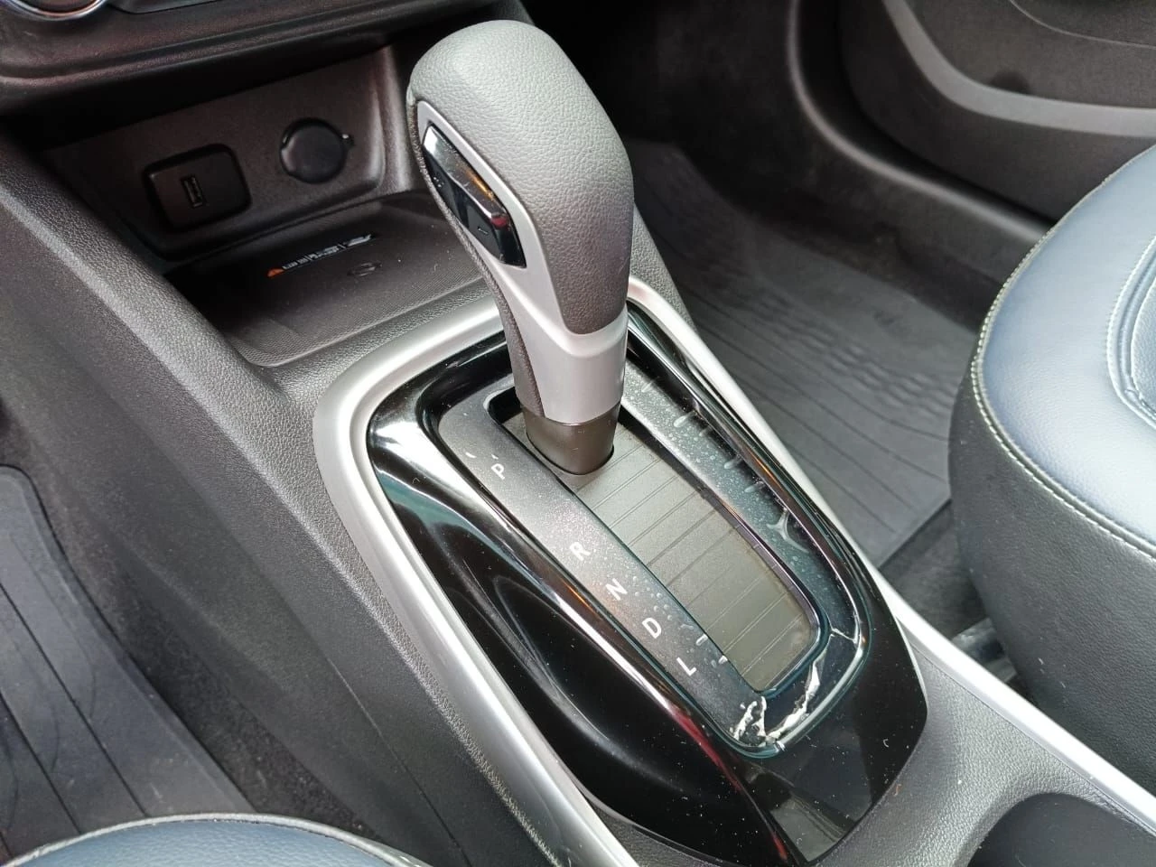 CHEVROLET TRACKER