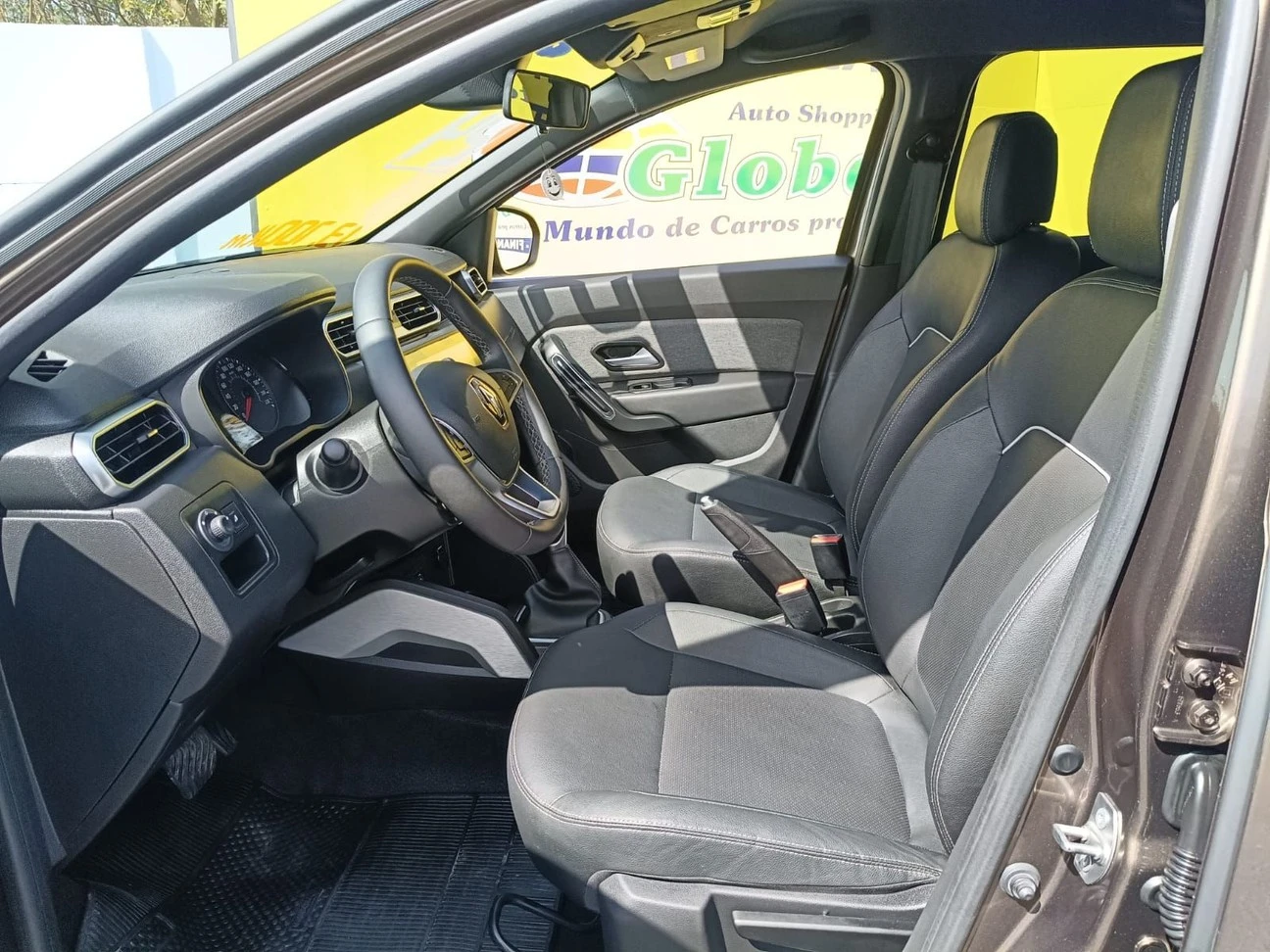 RENAULT DUSTER