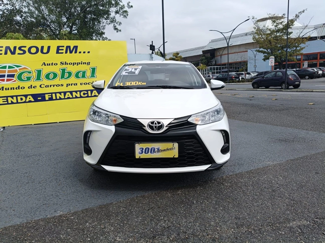TOYOTA YARIS