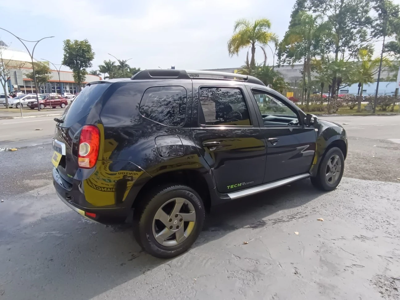 RENAULT DUSTER