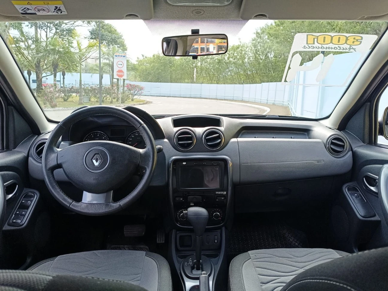 RENAULT DUSTER