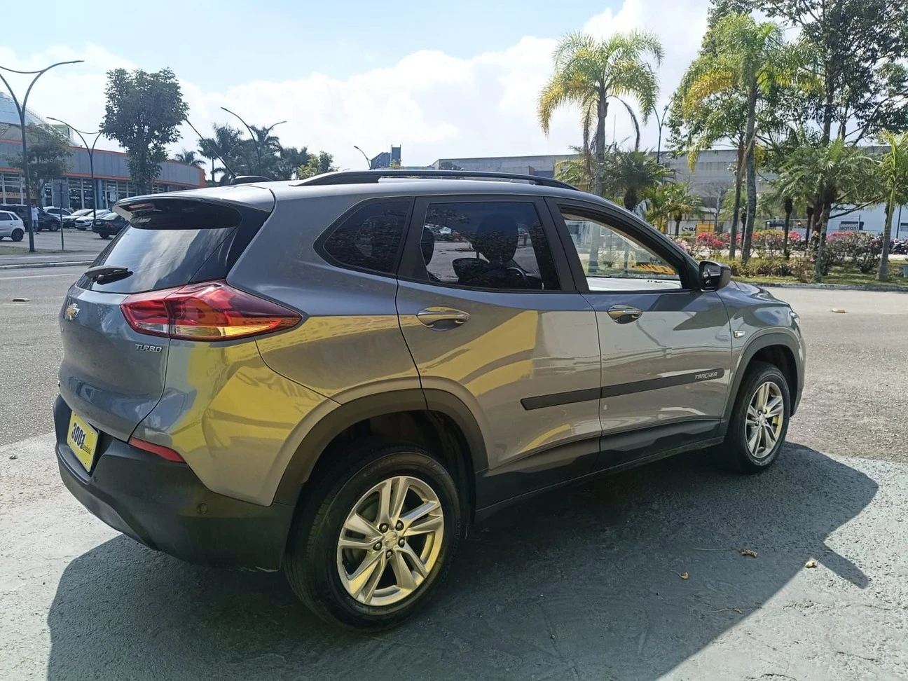 CHEVROLET TRACKER