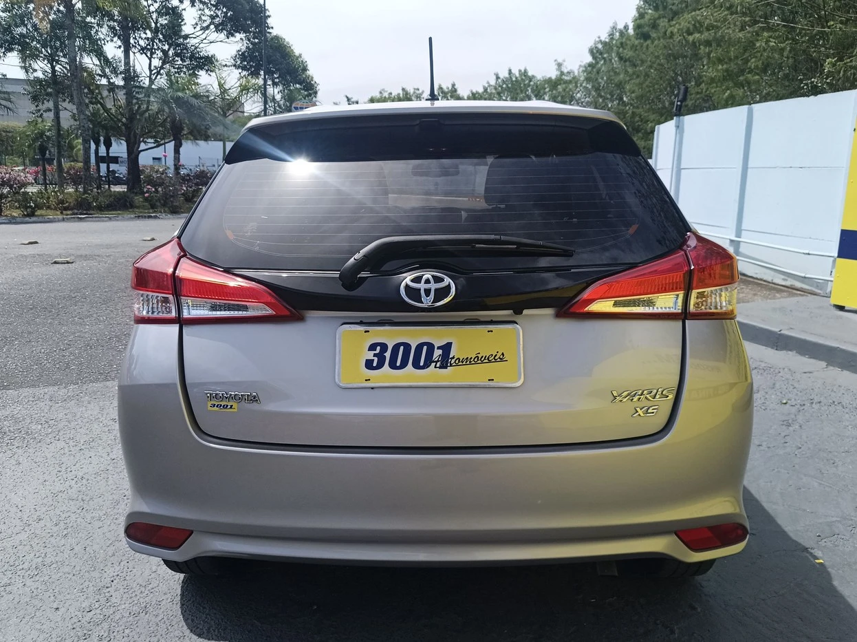 TOYOTA YARIS