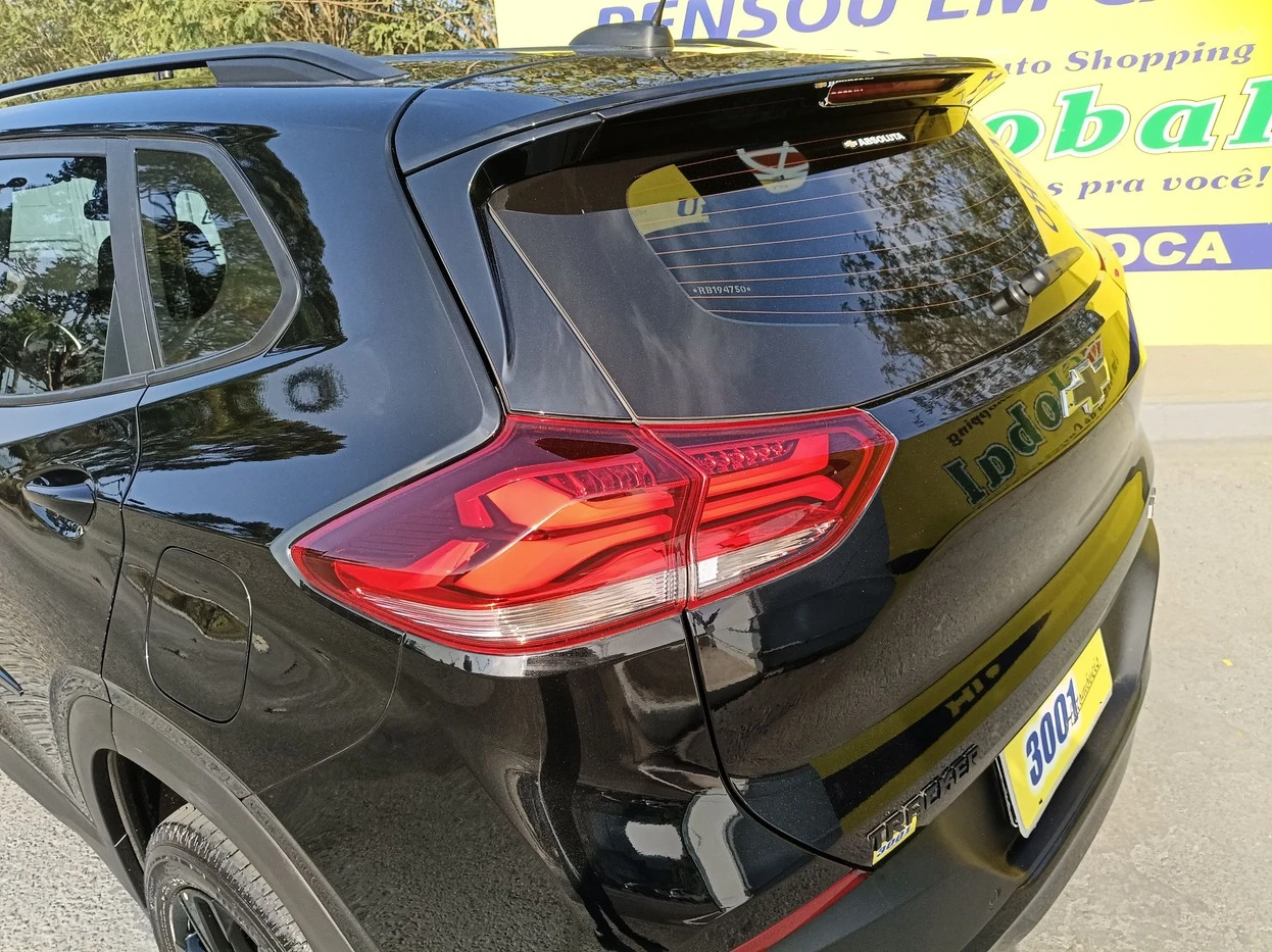 CHEVROLET TRACKER
