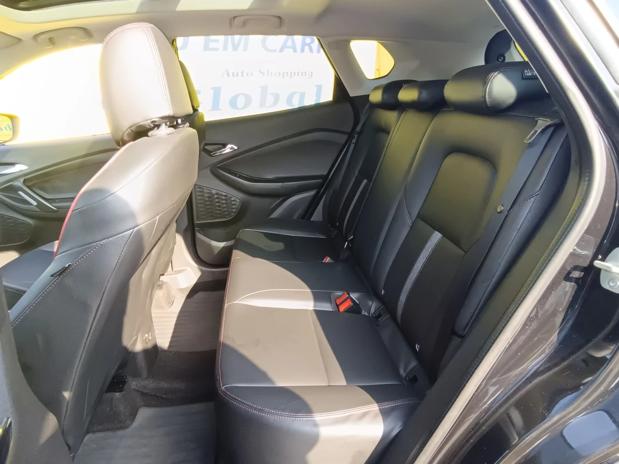 CHEVROLET TRACKER